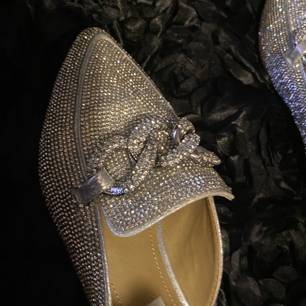 Steve Madden Silver Crystal Chain-Trim Pointed Mules - Picture 2 of 9